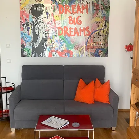 Zisa Ferienwohnung Bodensee * Φριντρισχάφεν